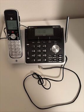 AT &T Dect 2.0 Cordless Home Phone with Answering System - Silver/Black